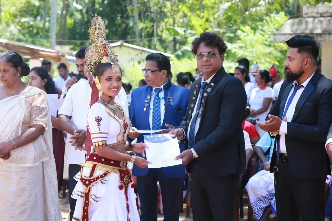 "Wes and Pahimpath Kalaeli Festival" Held Successfully in Padiyathalawa: 42 Children Awarded Certificates & Community Leaders Honored with "Shri Hela Abhiman" Awards