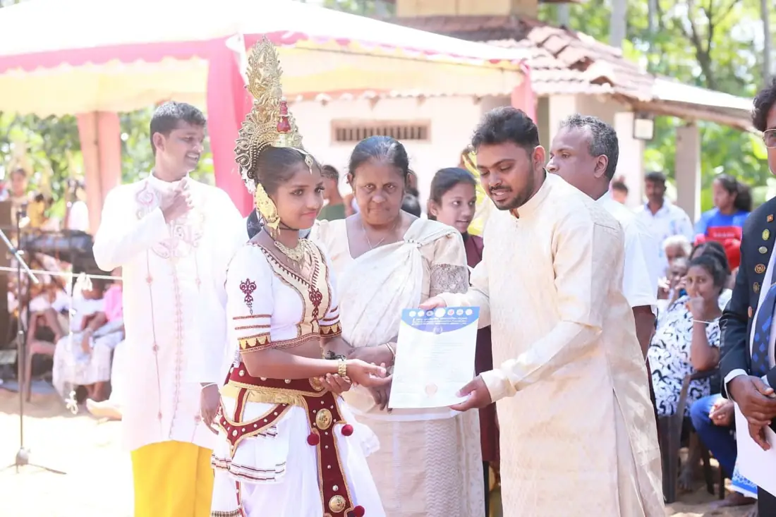 "Wes and Pahimpath Kalaeli Festival" Held Successfully in Padiyathalawa: 42 Children Awarded Certificates & Community Leaders Honored with "Shri Hela Abhiman" Awards