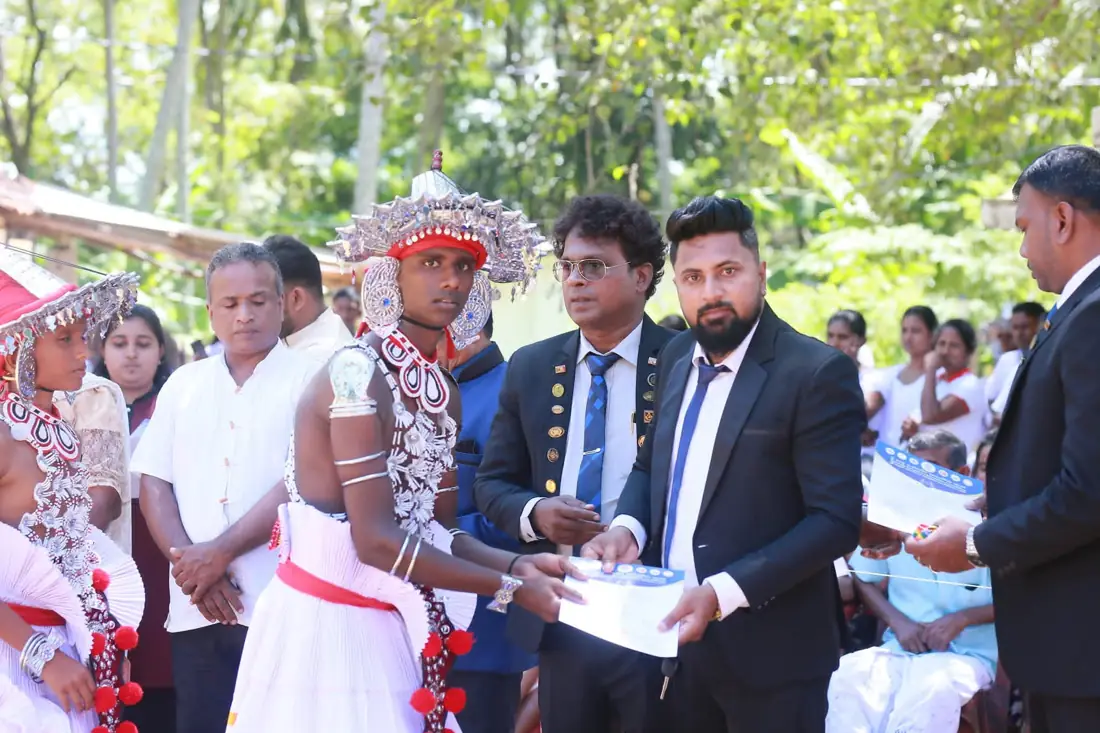 "Wes and Pahimpath Kalaeli Festival" Held Successfully in Padiyathalawa: 42 Children Awarded Certificates & Community Leaders Honored with "Shri Hela Abhiman" Awards